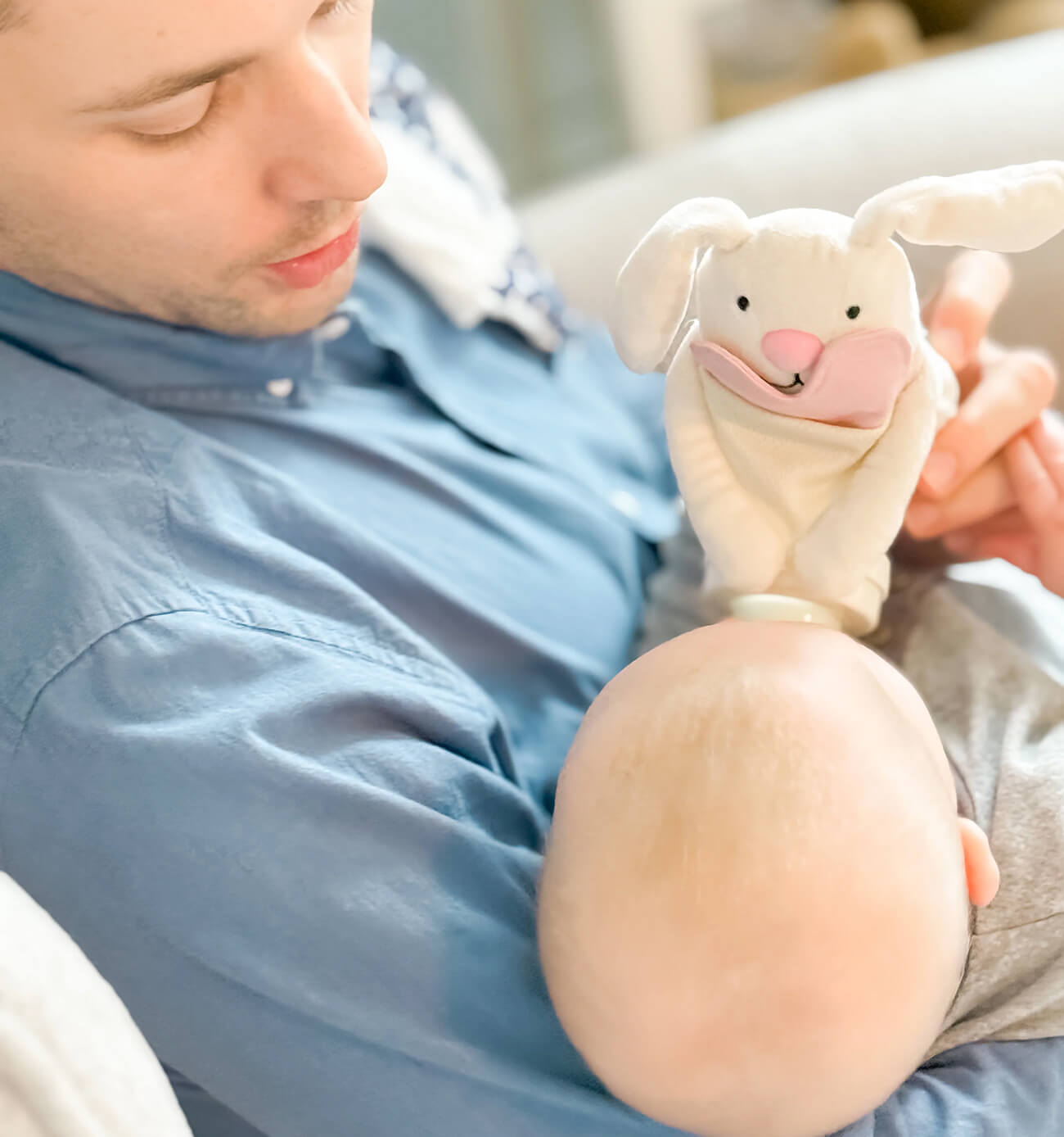 Babies recognize mom's scent